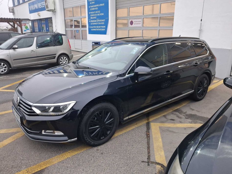 Volkswagen Passat - 2016
