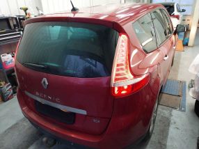 Renault Grand Scenic - 2011