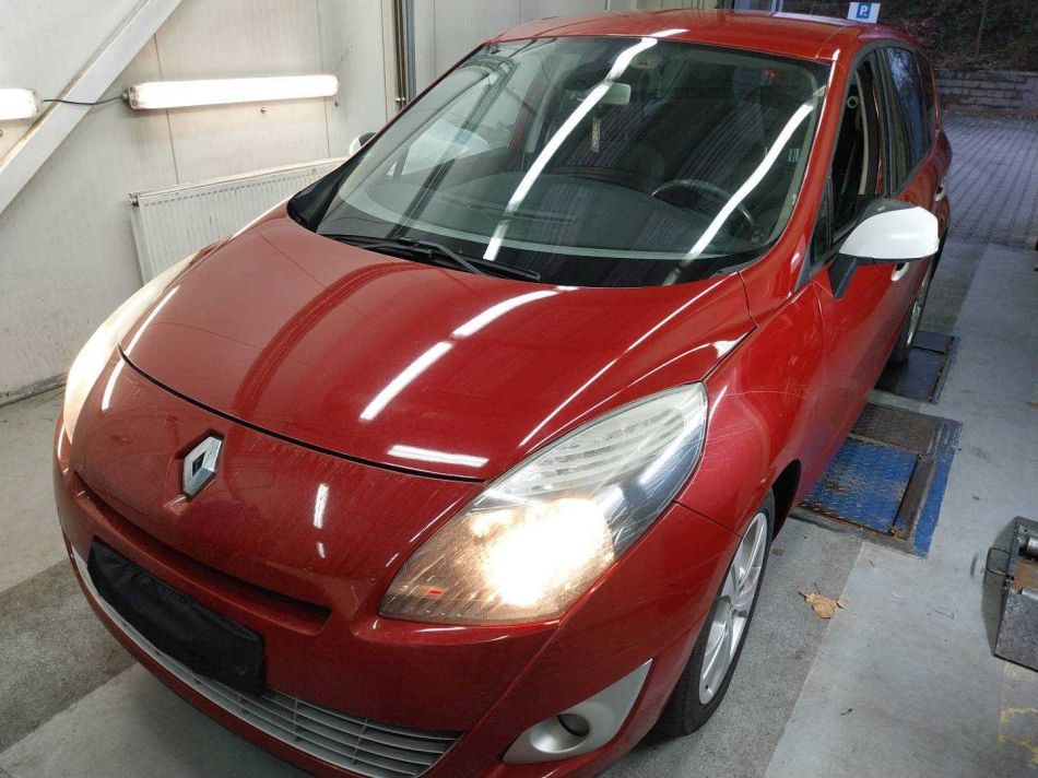 Renault Grand Scenic - 2011