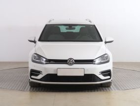 Volkswagen Golf - 2020