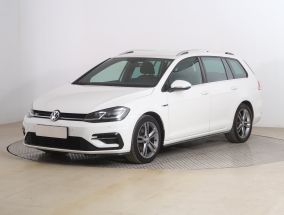 Volkswagen Golf - 2020