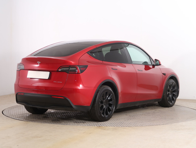 Tesla Model Y Long Range AWD 75kWh