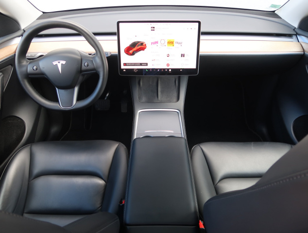 Tesla Model Y Long Range AWD 75kWh