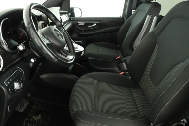 Mercedes-Benz V - 2021