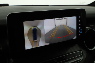 Mercedes-Benz V - 2021