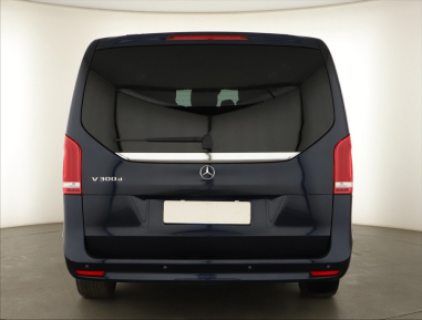 Mercedes-Benz V - 2021