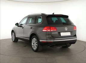Volkswagen Touareg - 2016