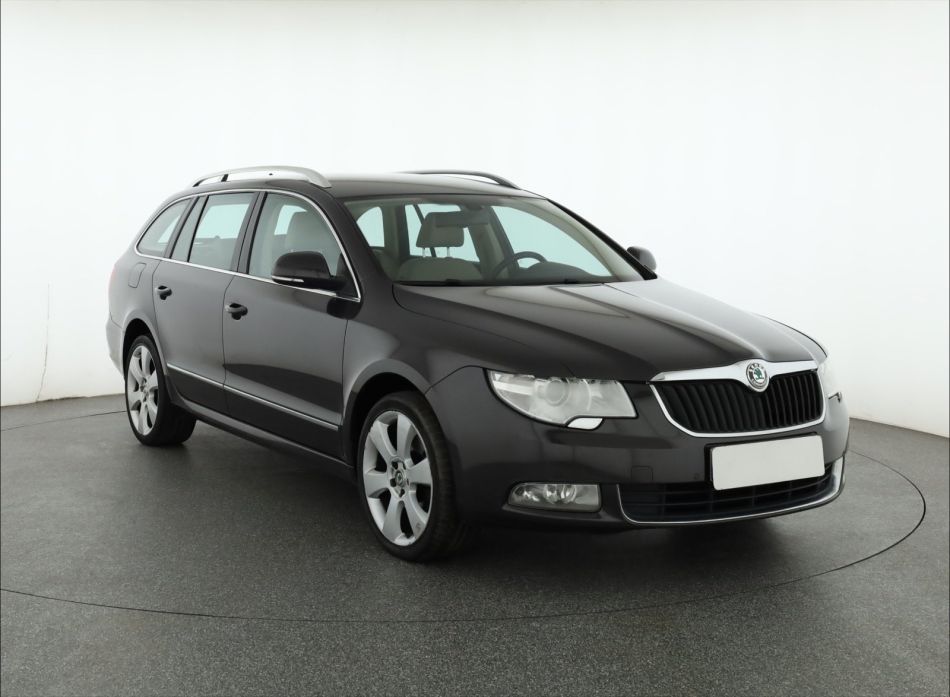 Skoda Superb - 2011