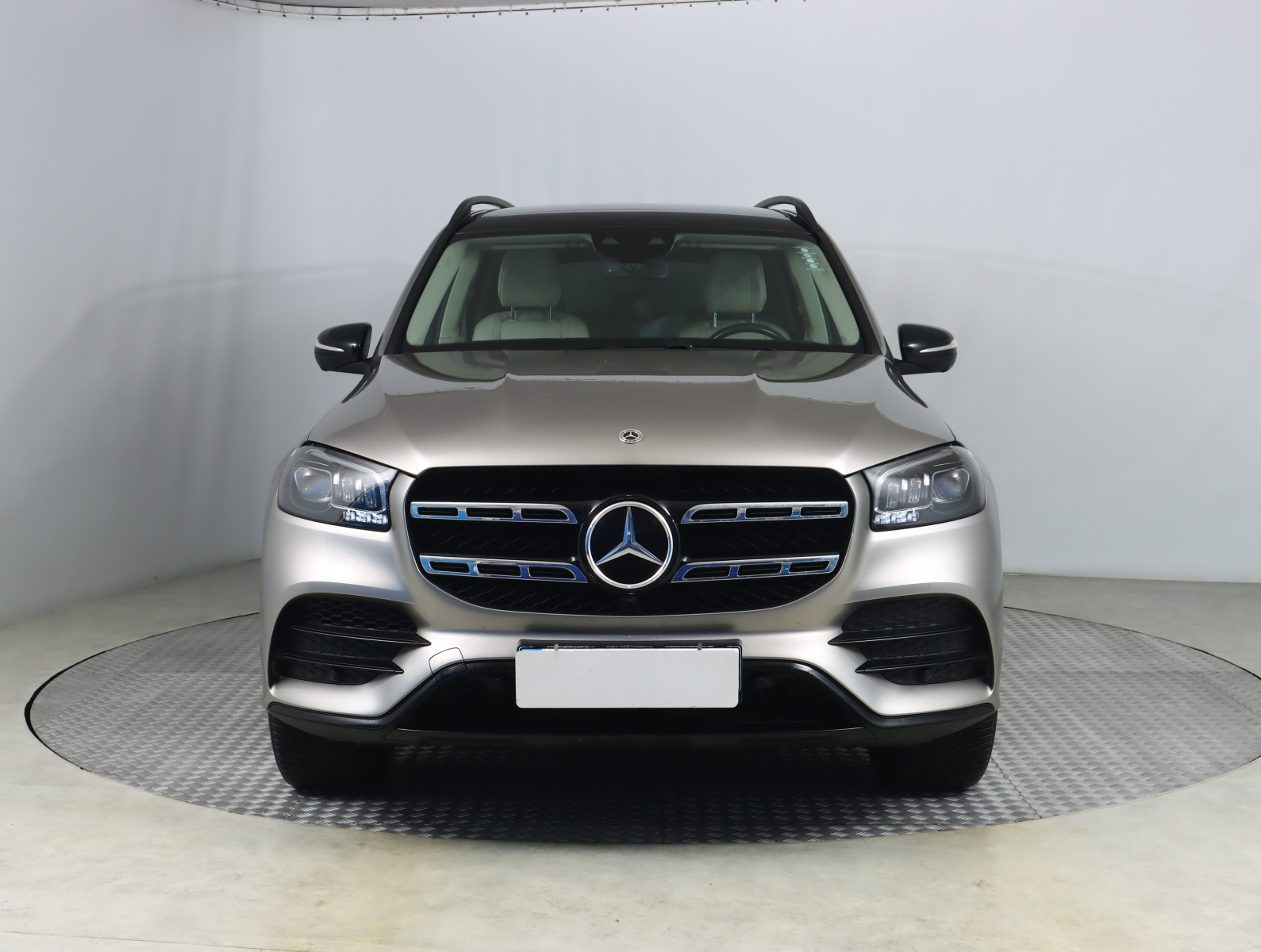 Mercedes-Benz GLS - 2023