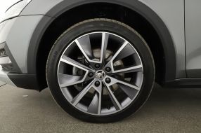 Škoda Octavia Scout - 2023