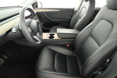 Tesla Model Y - 2023