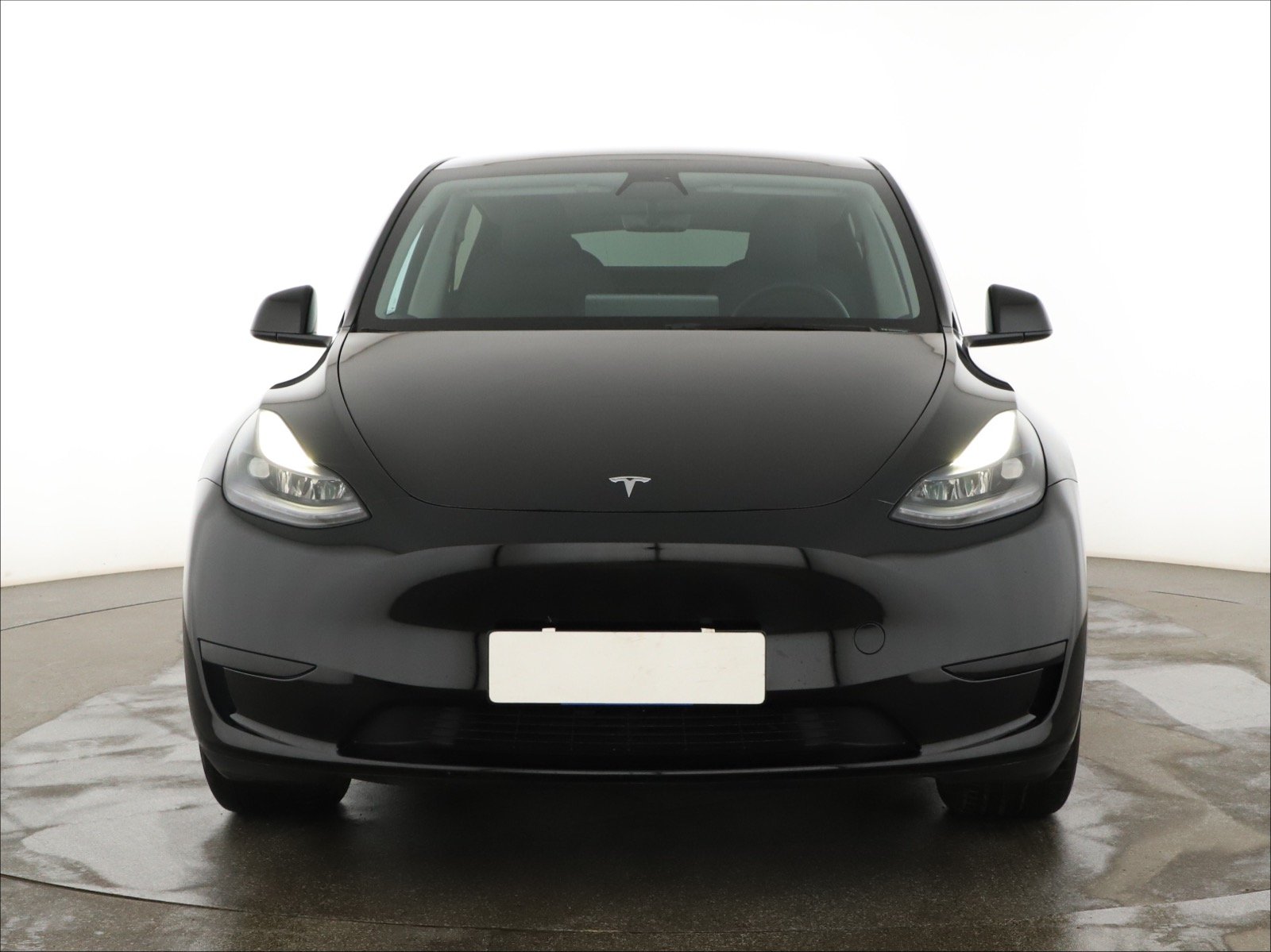 Tesla Model Y - 2023