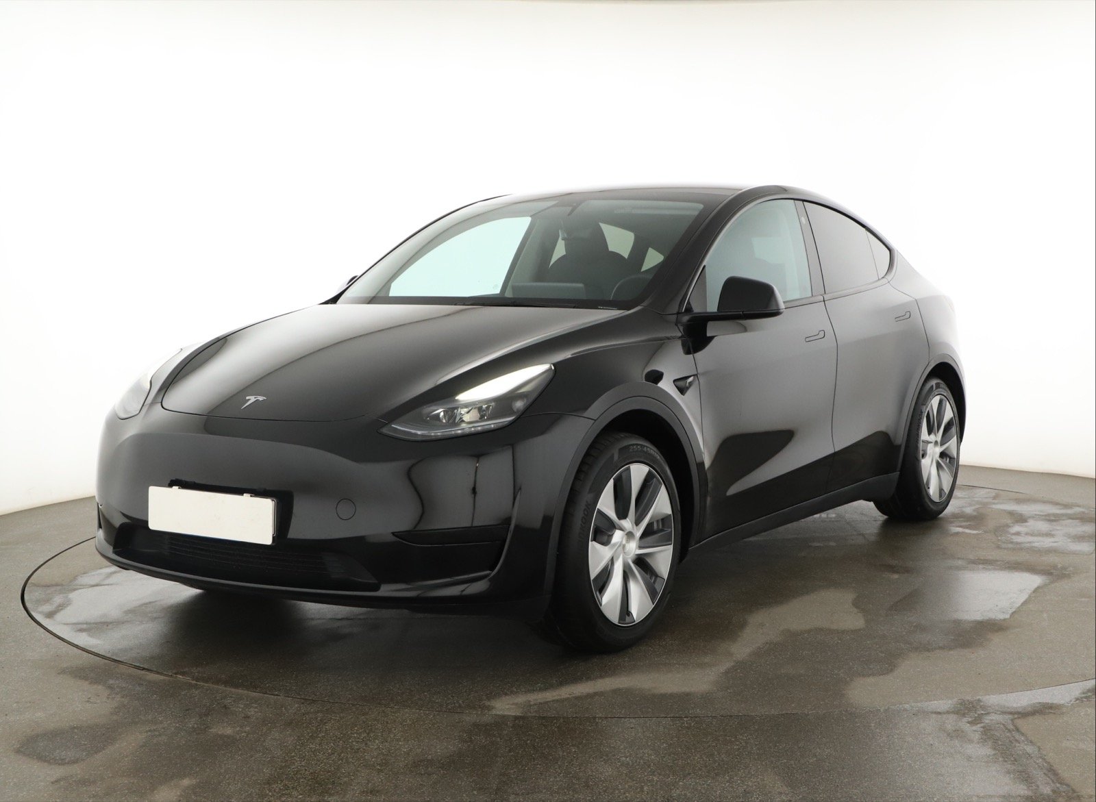 Tesla Model Y - 2023