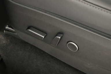 Tesla Model Y - 2023