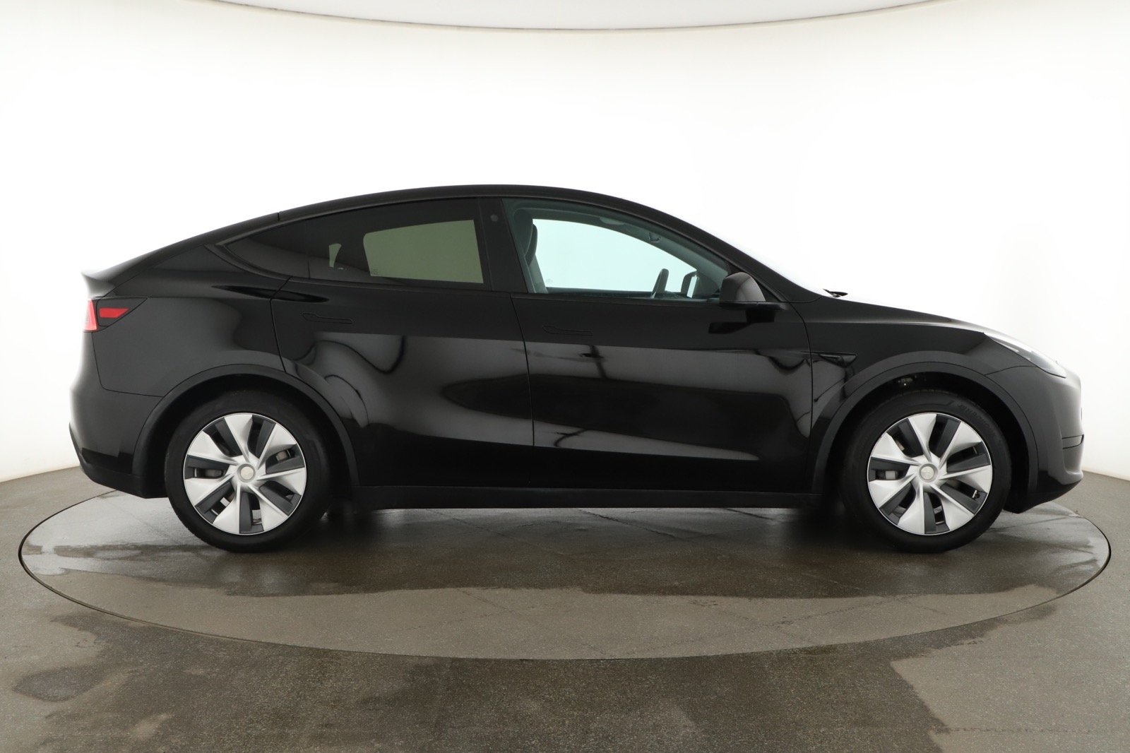 Tesla Model Y - 2023