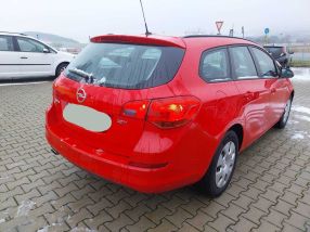 Opel Astra - 2012