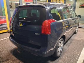 Peugeot 5008 - 2015
