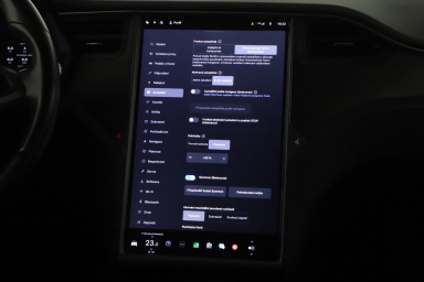 Tesla Model X - 2020