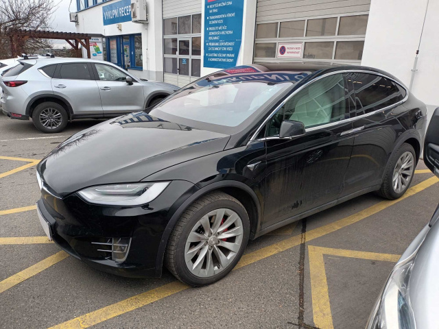 Tesla Model X 2020