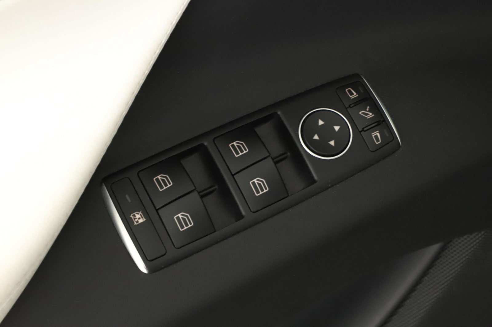 Tesla Model X - 2020