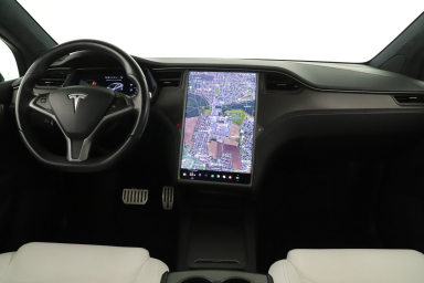 Tesla Model X - 2020