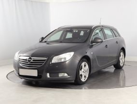 Opel Insignia - 2013