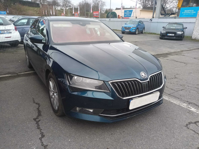 Škoda Superb 2016