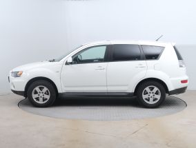 Mitsubishi Outlander - 2011