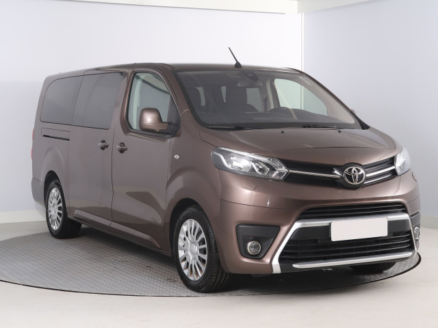Toyota Proace Verso 2022