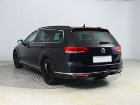 Volkswagen Passat - 2016