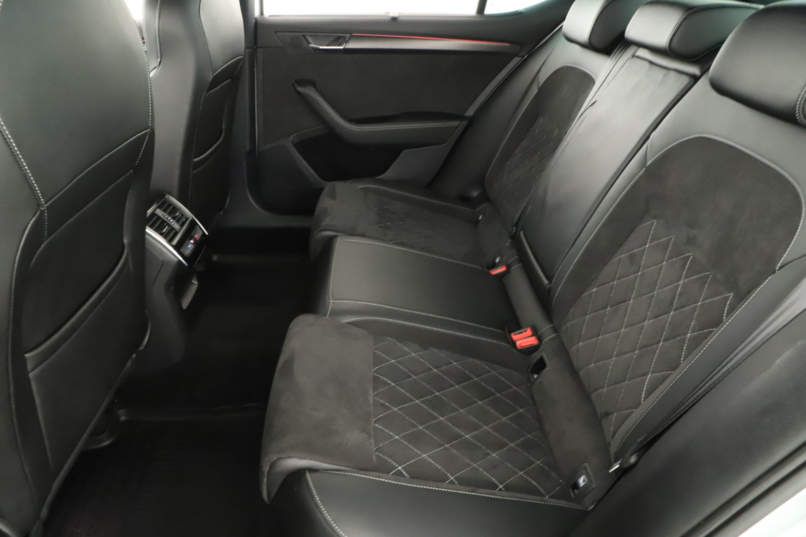 Škoda Superb - 2021