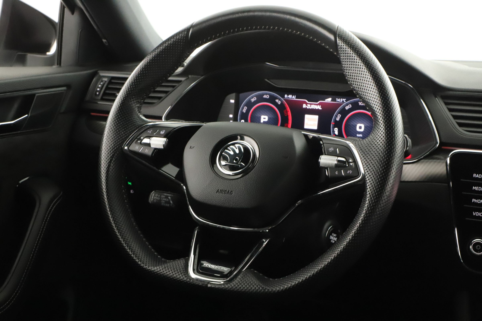 Škoda Superb - 2021