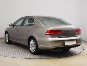 Volkswagen Passat - 2013