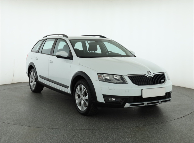 Škoda Octavia Scout 2016