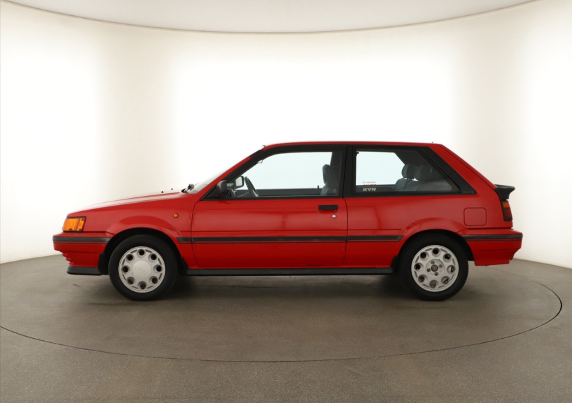 Nissan Sunny, 1988