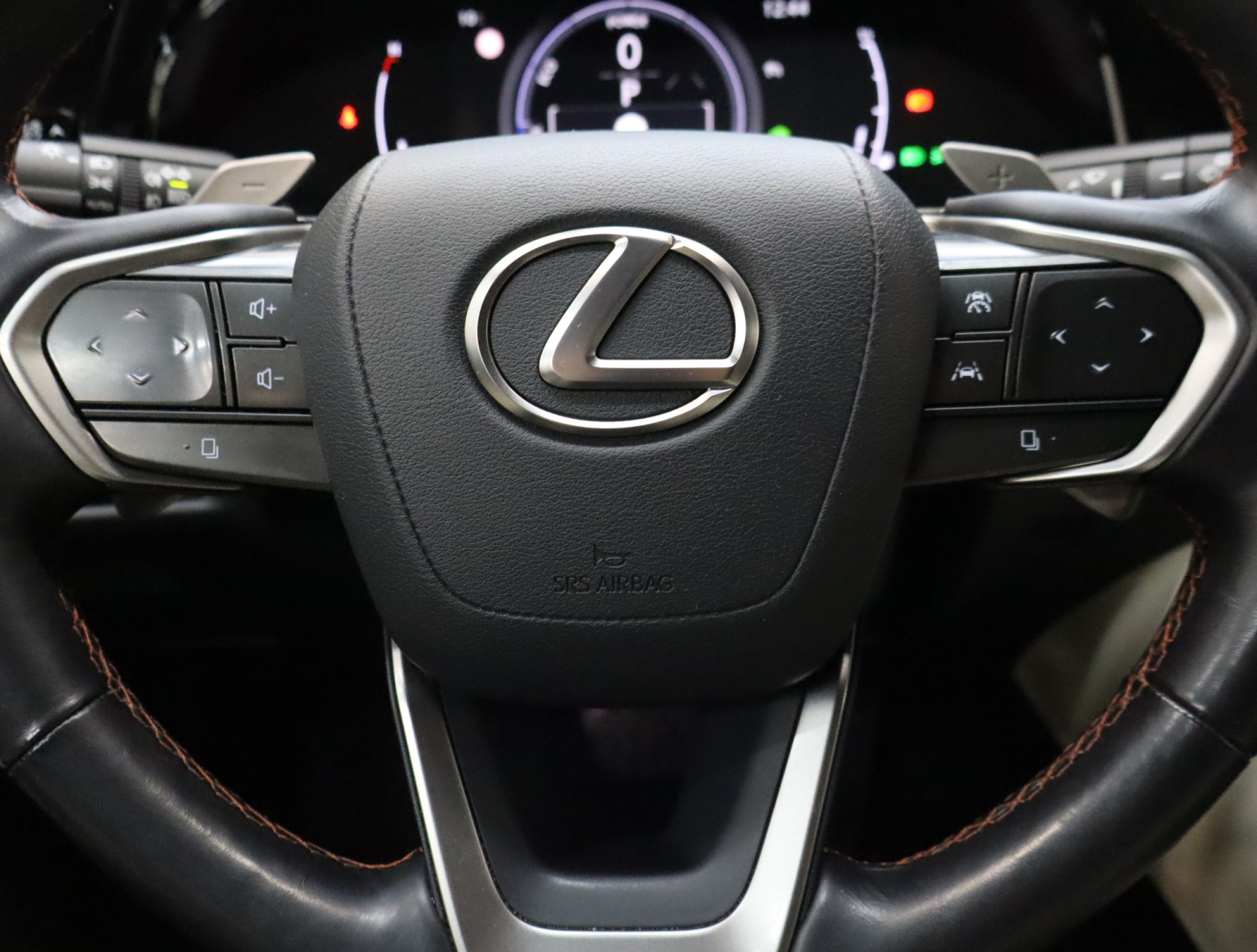 Lexus NX - 2023