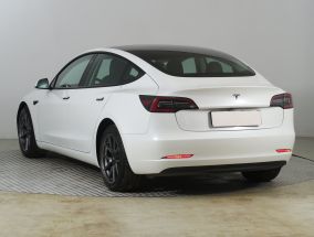Tesla Model 3 - 2021