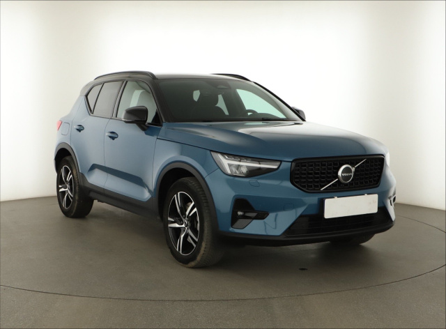 Volvo XC40 2023