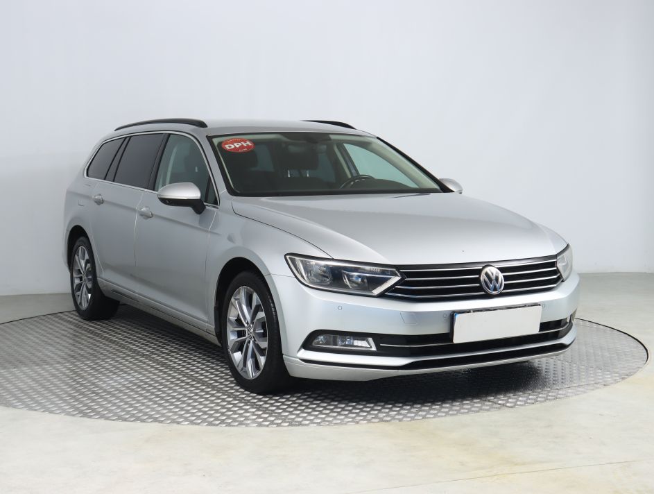 Volkswagen Passat - 2015