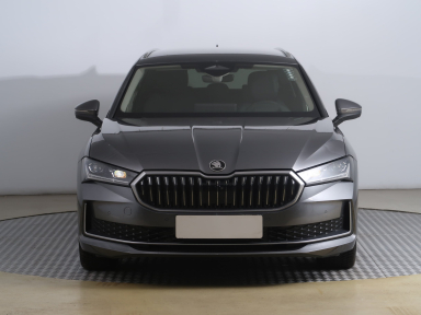 Škoda Superb - 2025