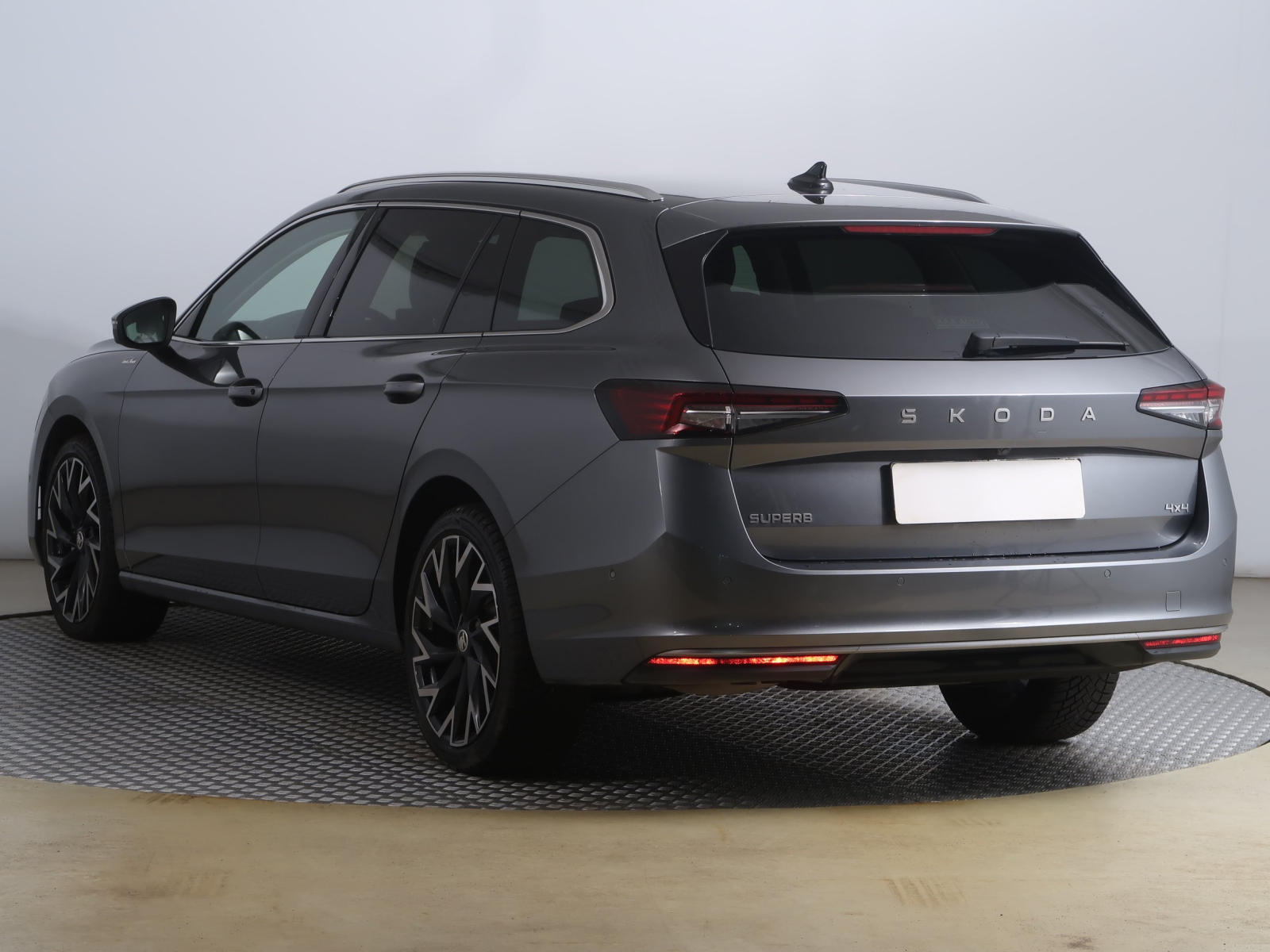 Škoda Superb - 2025