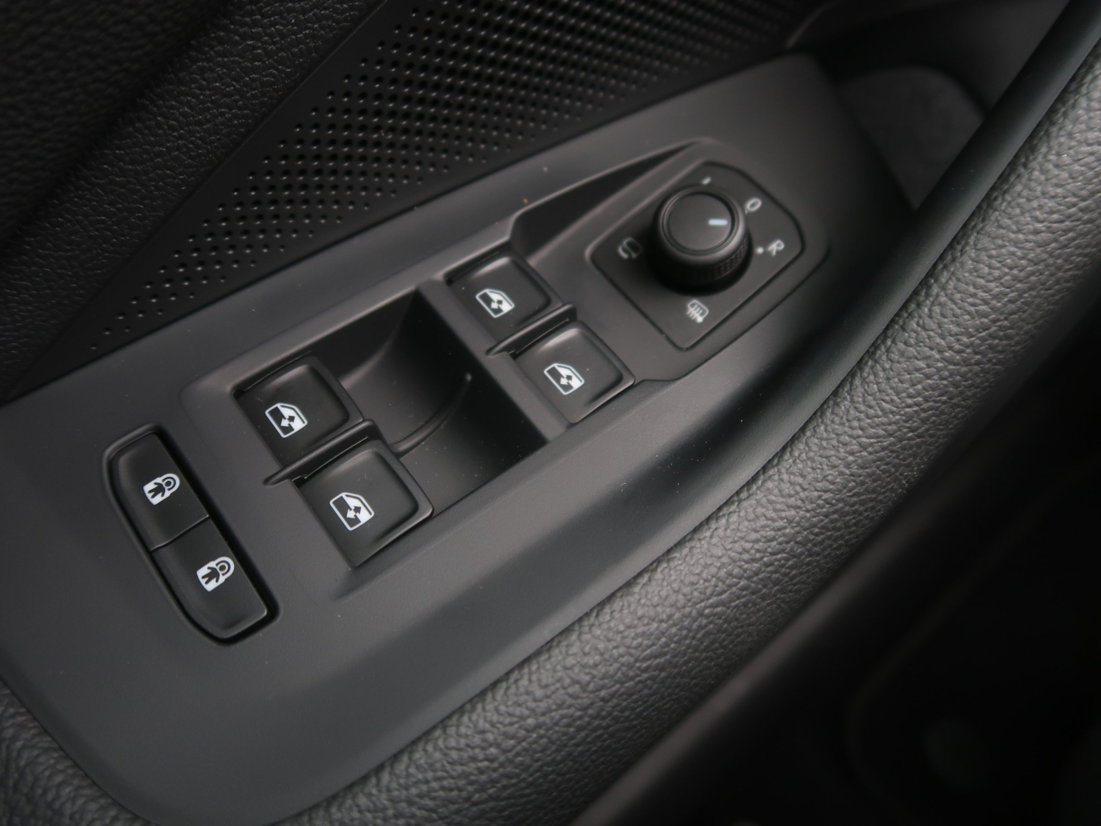 Škoda Superb - 2025