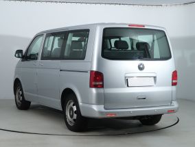 Volkswagen Caravelle - 2011