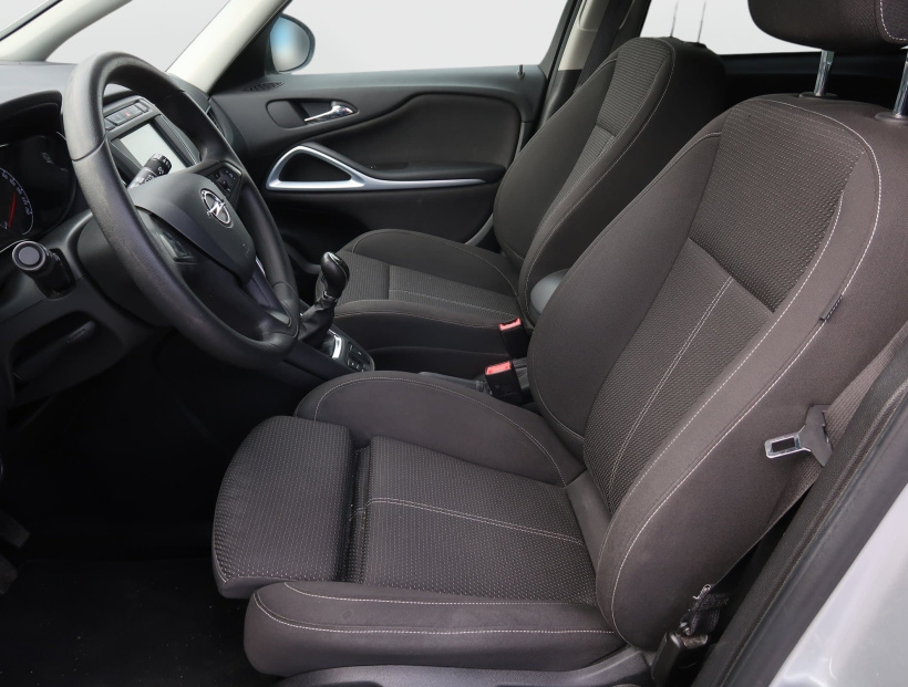 Opel Zafira, 2018