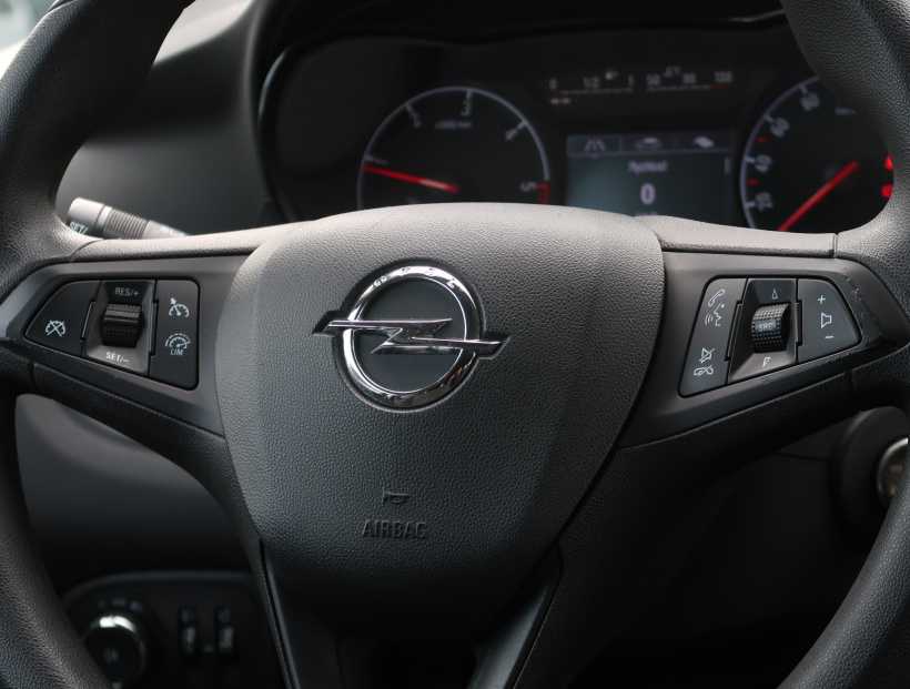 Opel Zafira, 2018