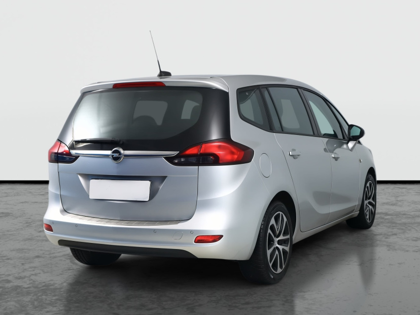 Opel Zafira, 2018