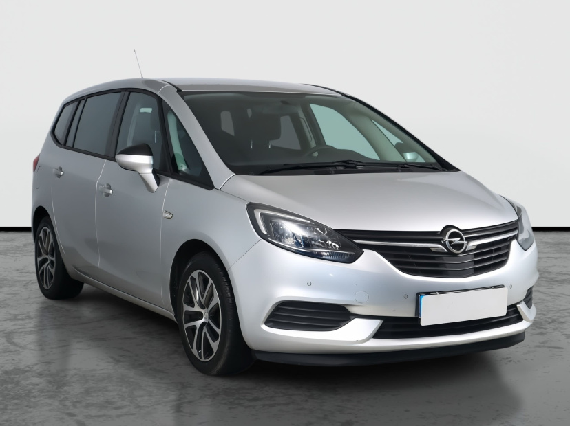 Opel Zafira, 2018
