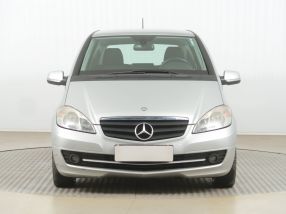 Mercedes-Benz A - 2010