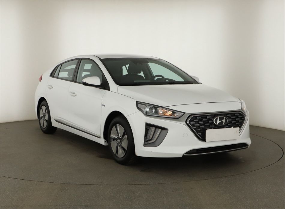 Hyundai Ioniq - 2021