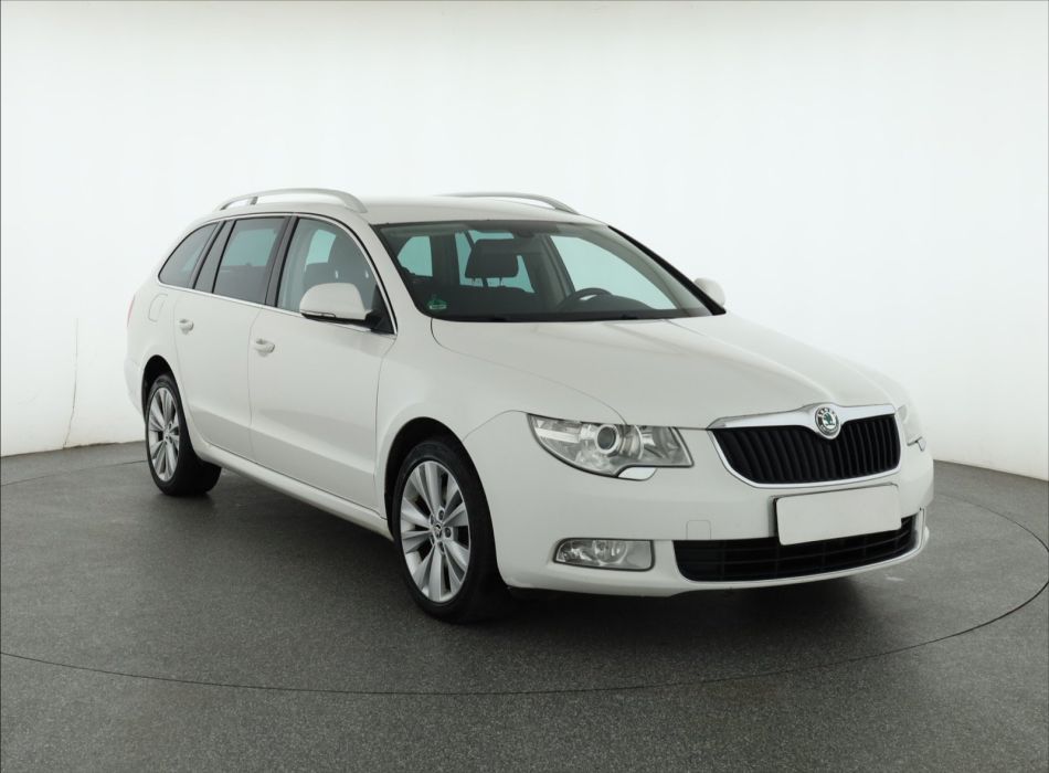 Skoda Superb - 2012